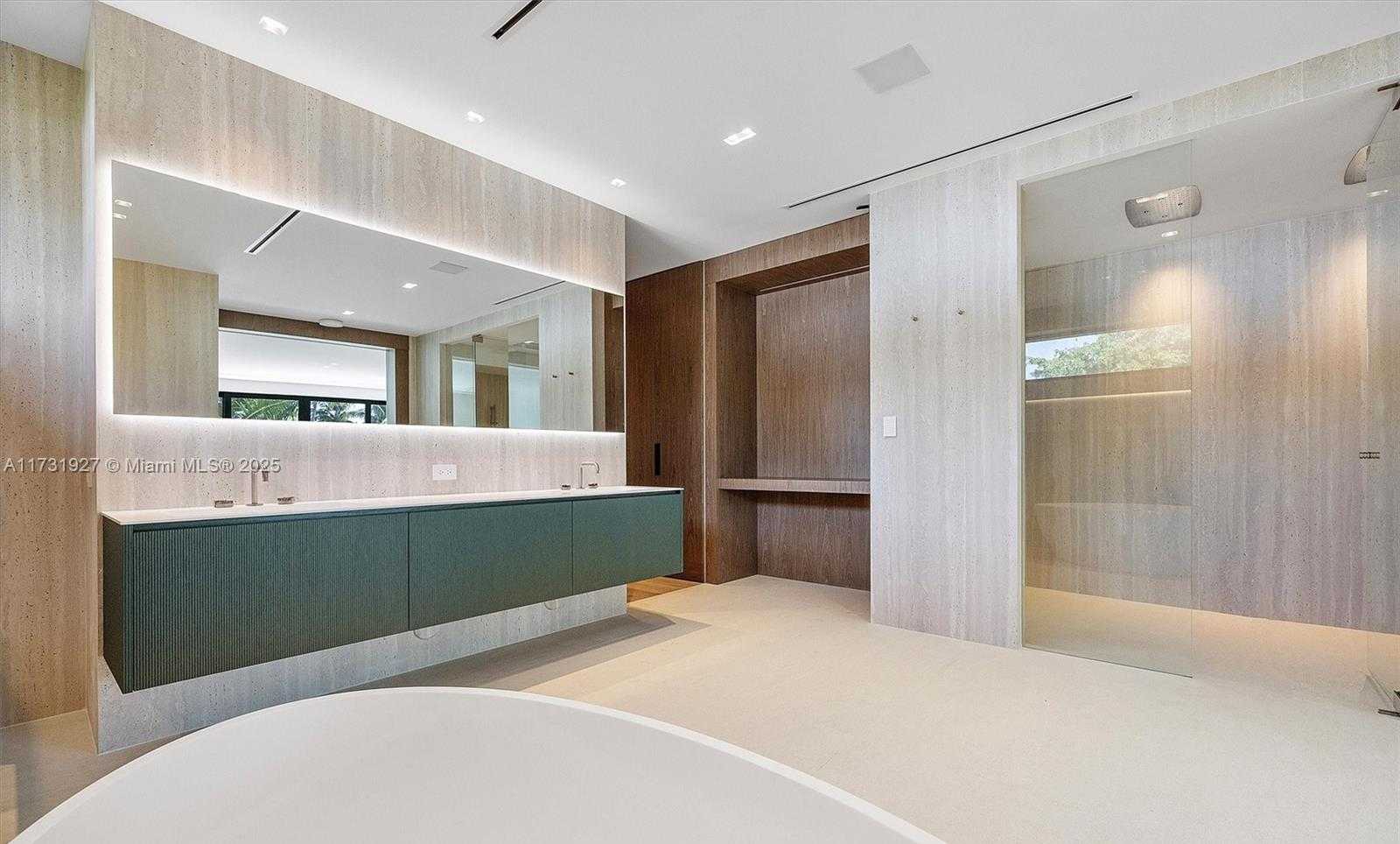 Small Image of 960 MARINER DR, Key Biscayne Number 48