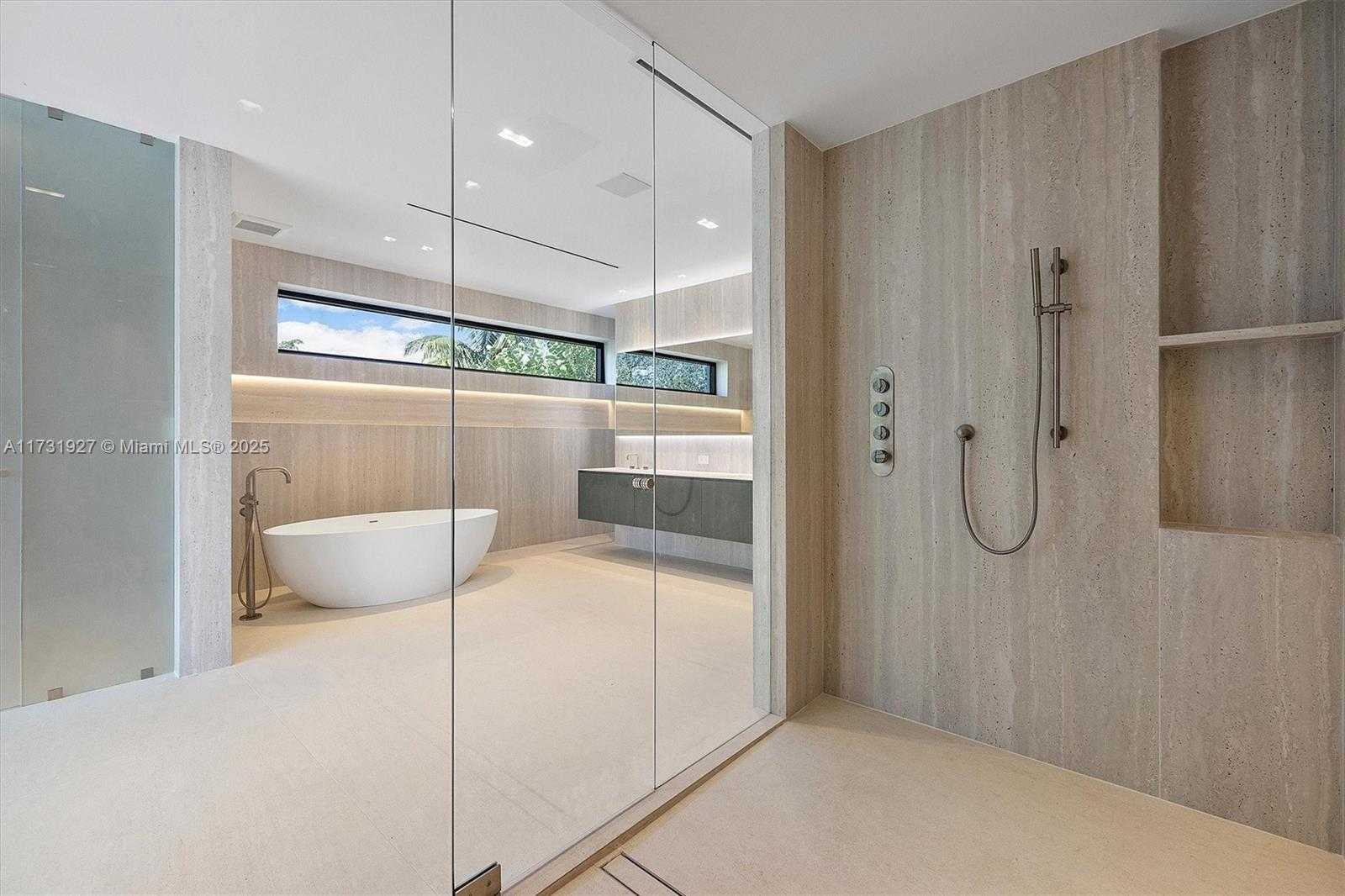 Small Image of 960 MARINER DR, Key Biscayne Number 51