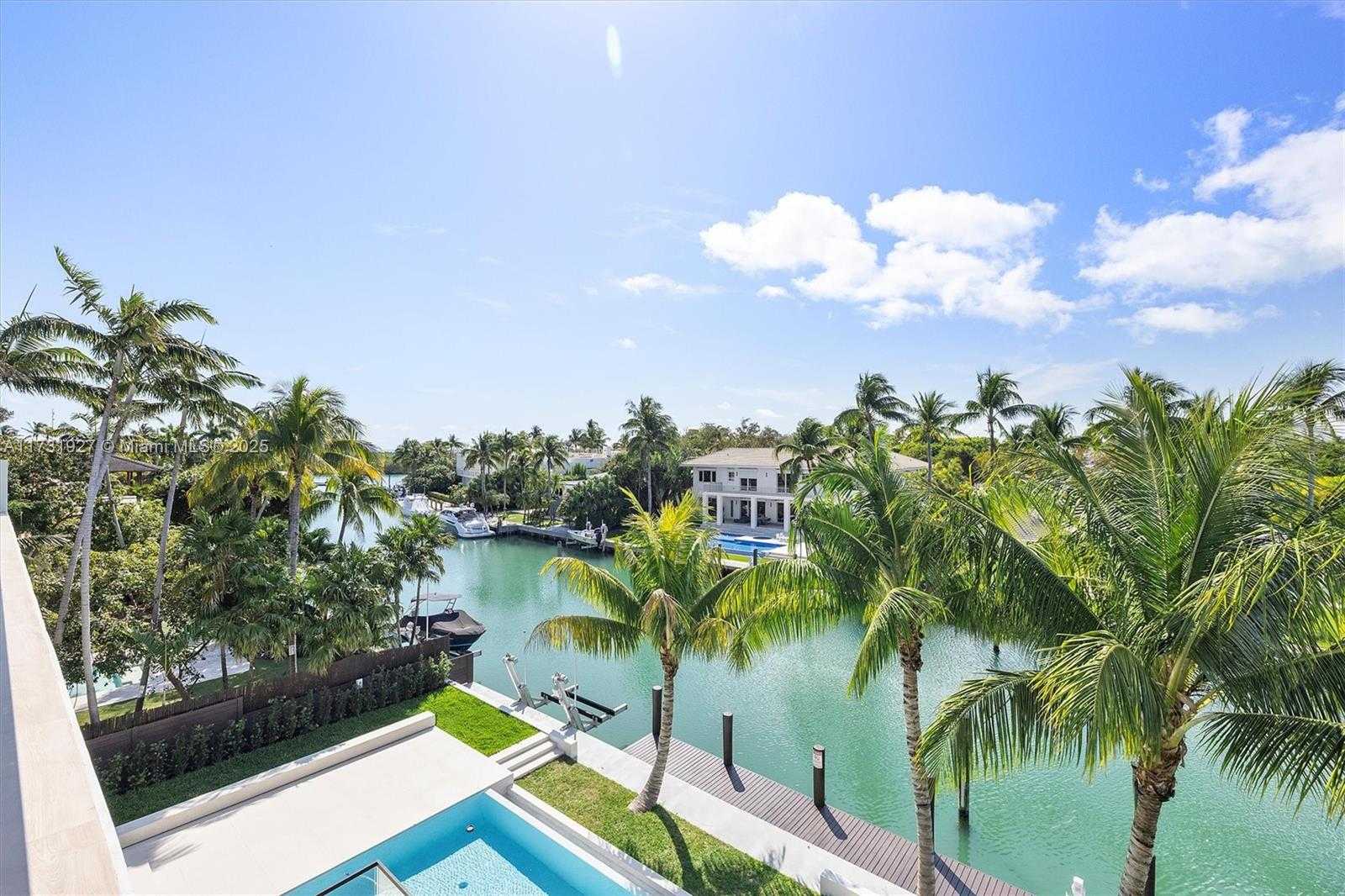 Small Image of 960 MARINER DR, Key Biscayne Number 60