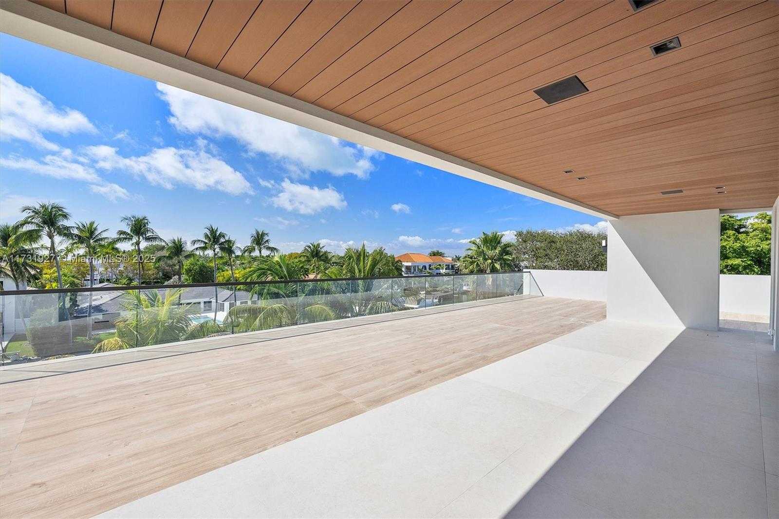Small Image of 960 MARINER DR, Key Biscayne Number 63