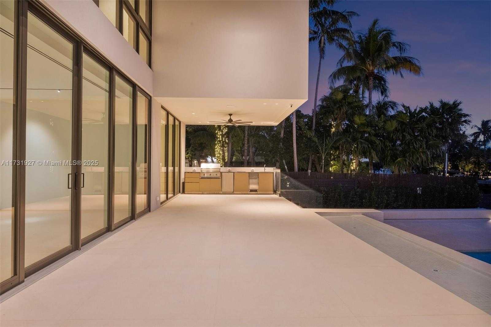 Small Image of 960 MARINER DR, Key Biscayne Number 65