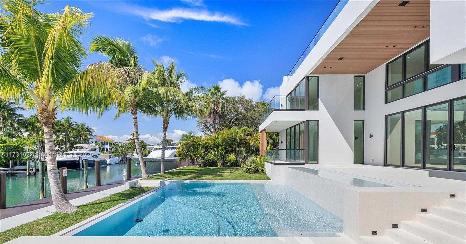 Small Image of 960 MARINER DR, Key Biscayne Number 66