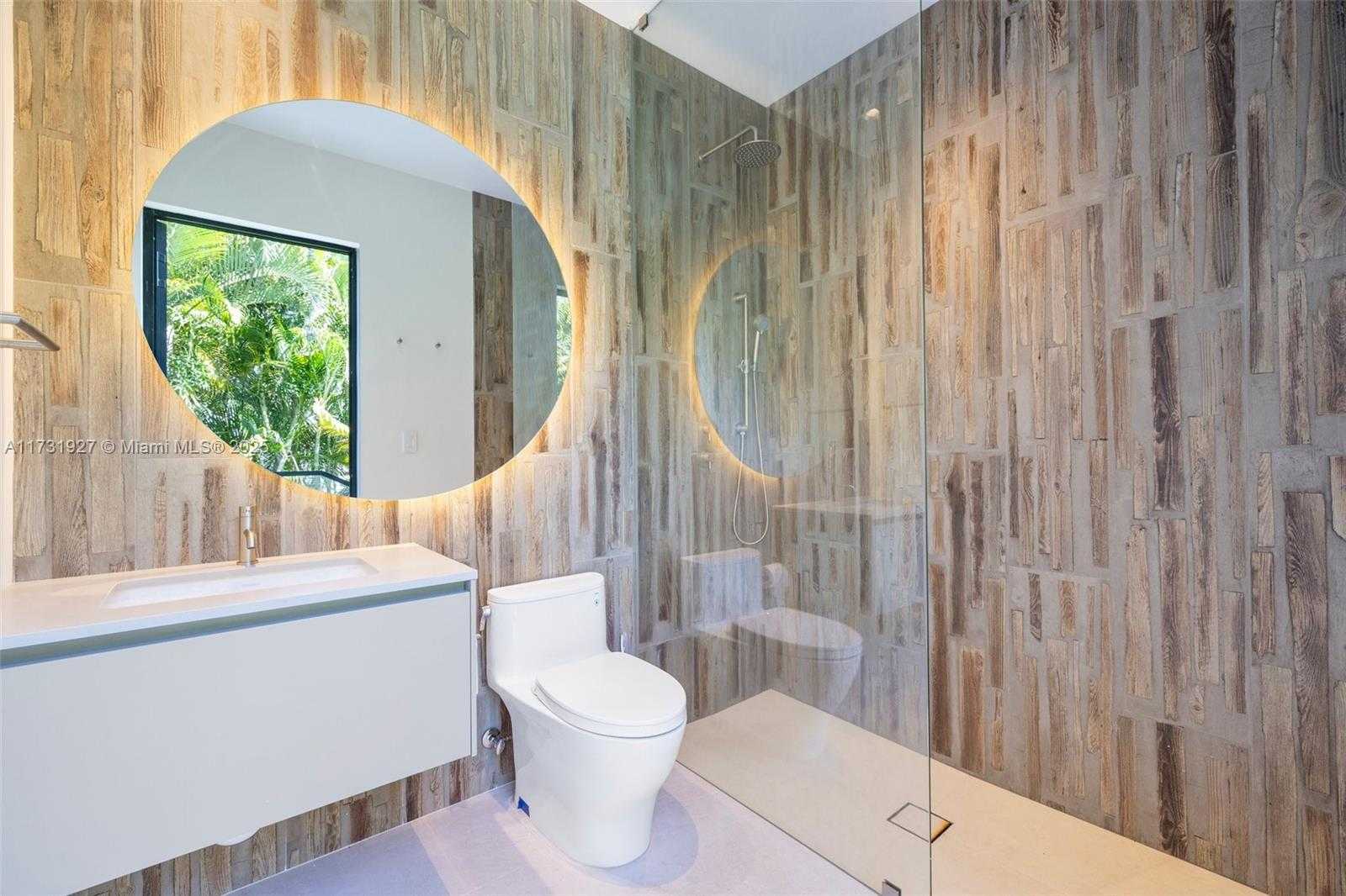 Small Image of 960 MARINER DR, Key Biscayne Number 68