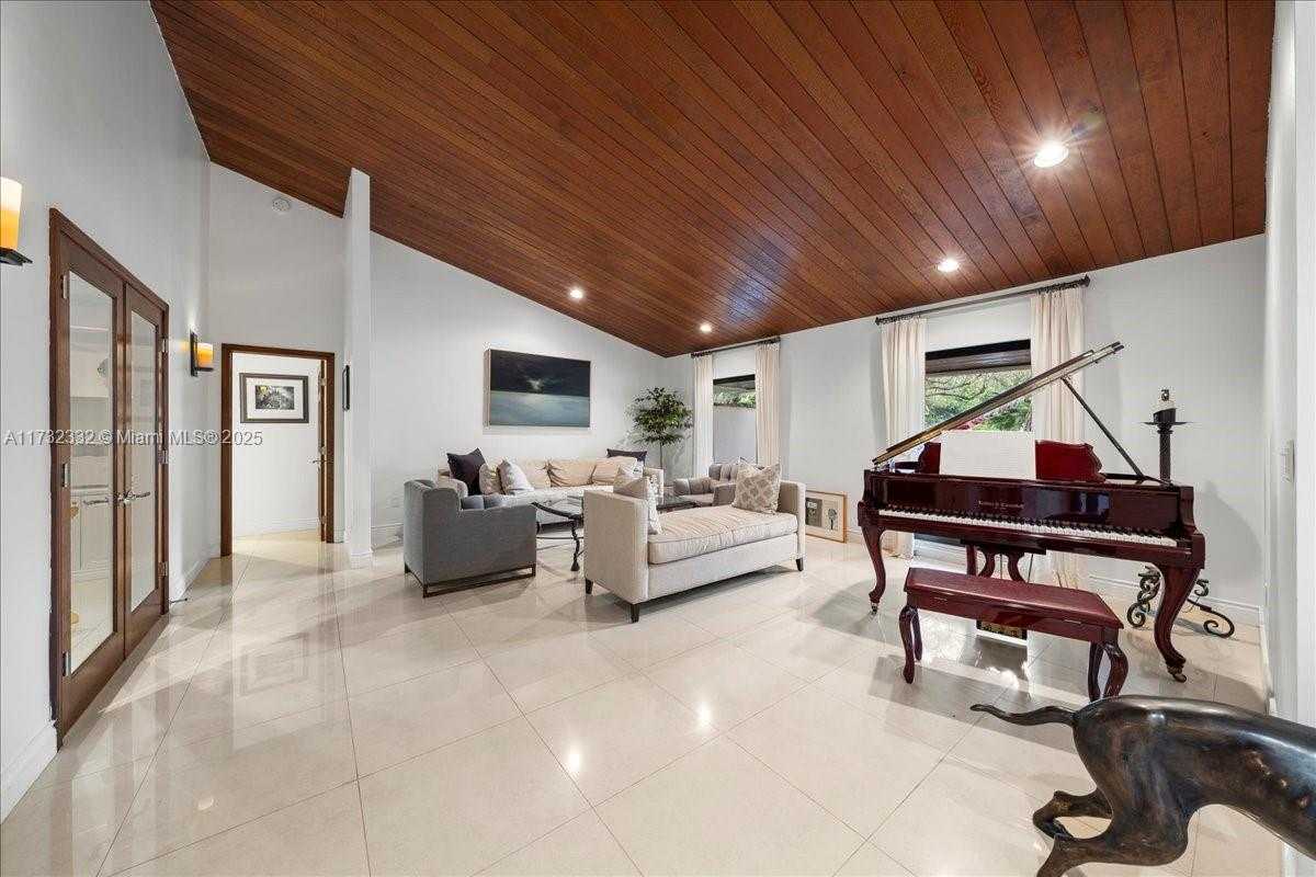 Small Image of 5922 SOUTH WEST 105TH ST, Pinecrest Number 11