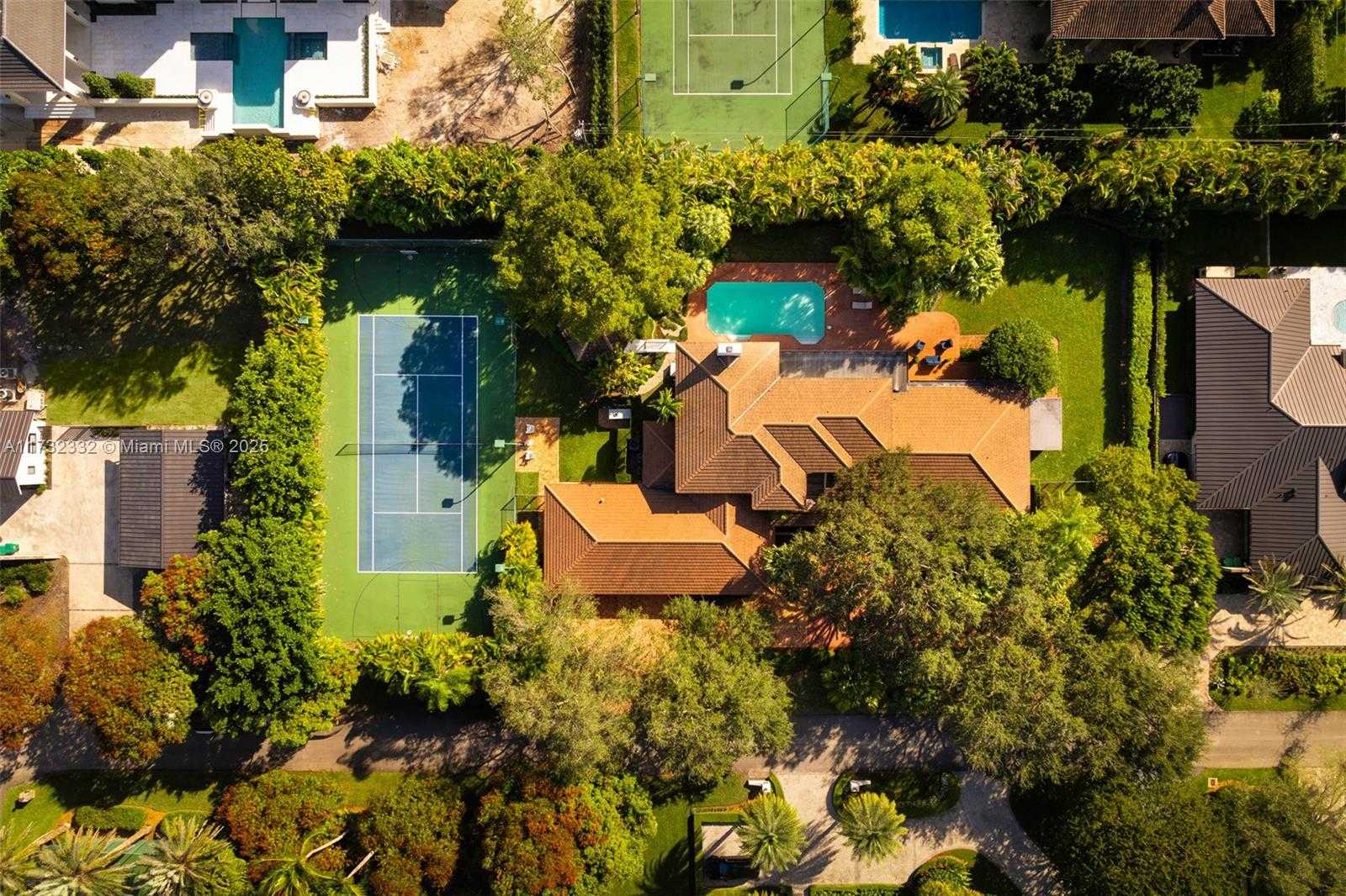 Small Image of 5922 SOUTH WEST 105TH ST, Pinecrest Number 37