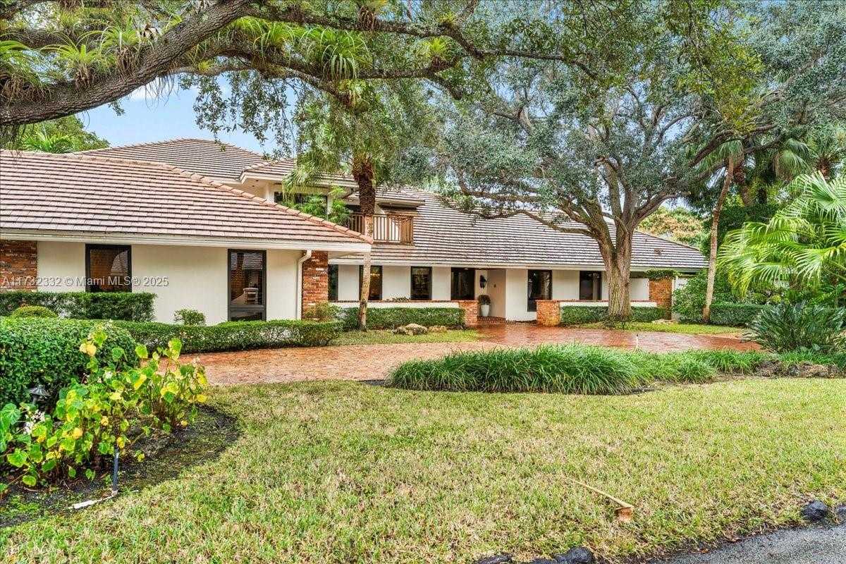 Small Image of 5922 SOUTH WEST 105TH ST, Pinecrest Number 5