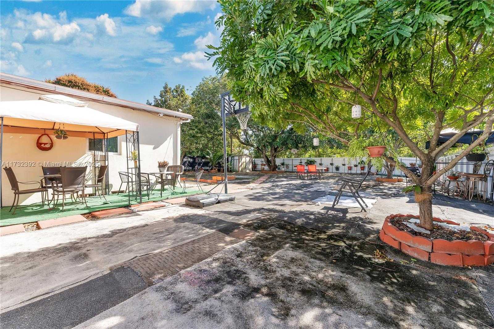 Small Image of 380 NORTH WEST 133RD ST, North Miami Number 23