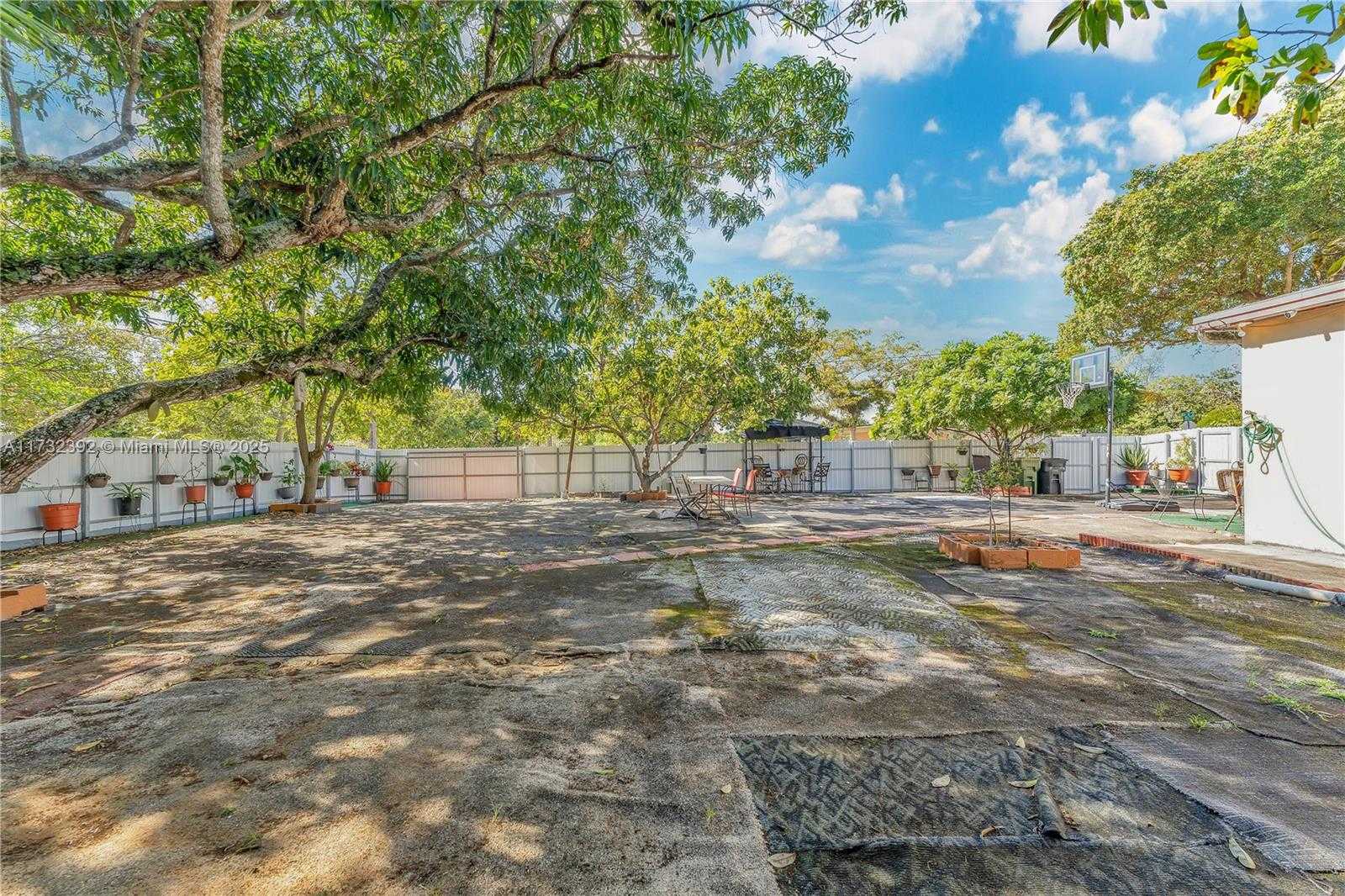 Small Image of 380 NORTH WEST 133RD ST, North Miami Number 24