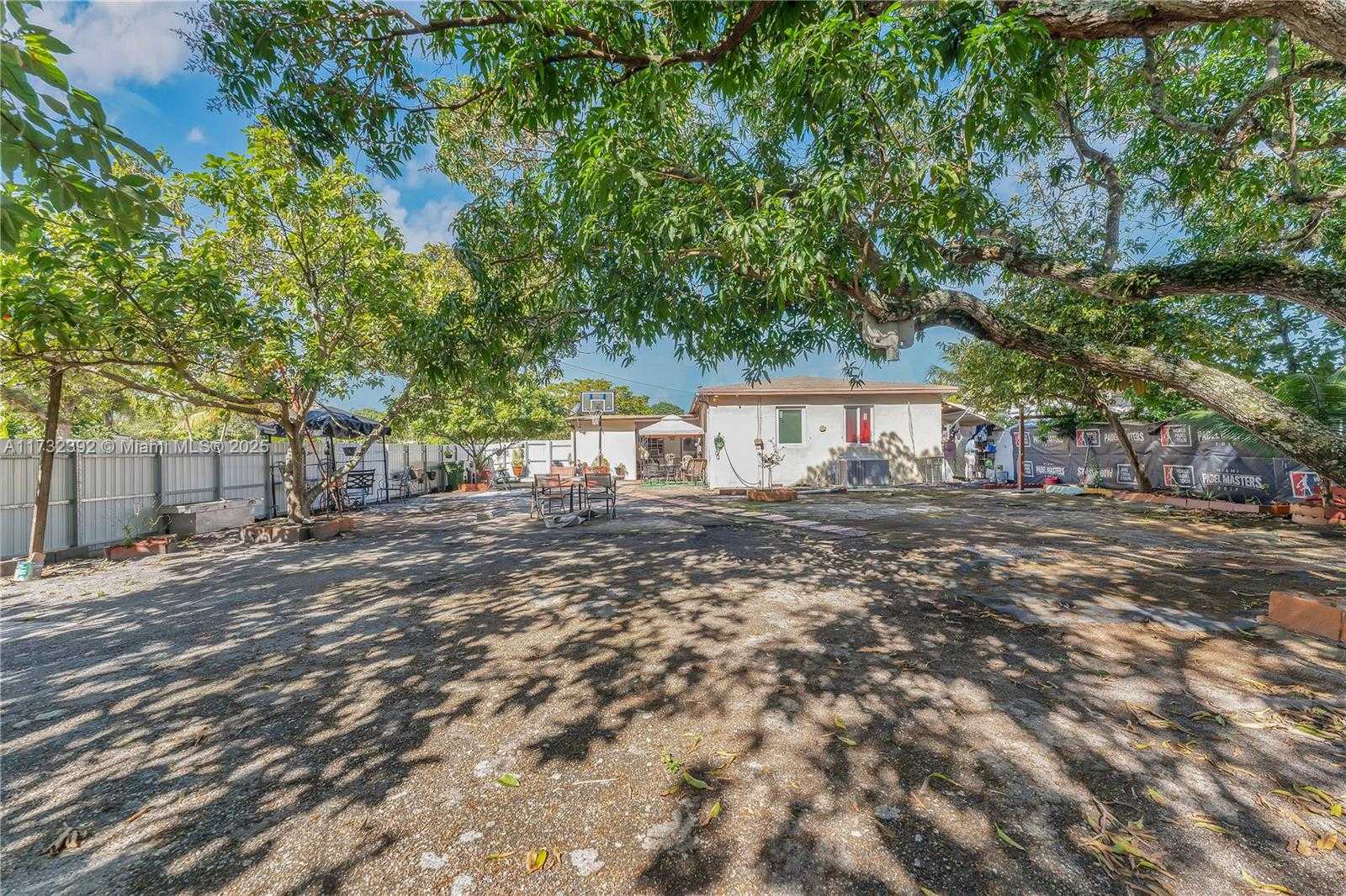 Small Image of 380 NORTH WEST 133RD ST, North Miami Number 25