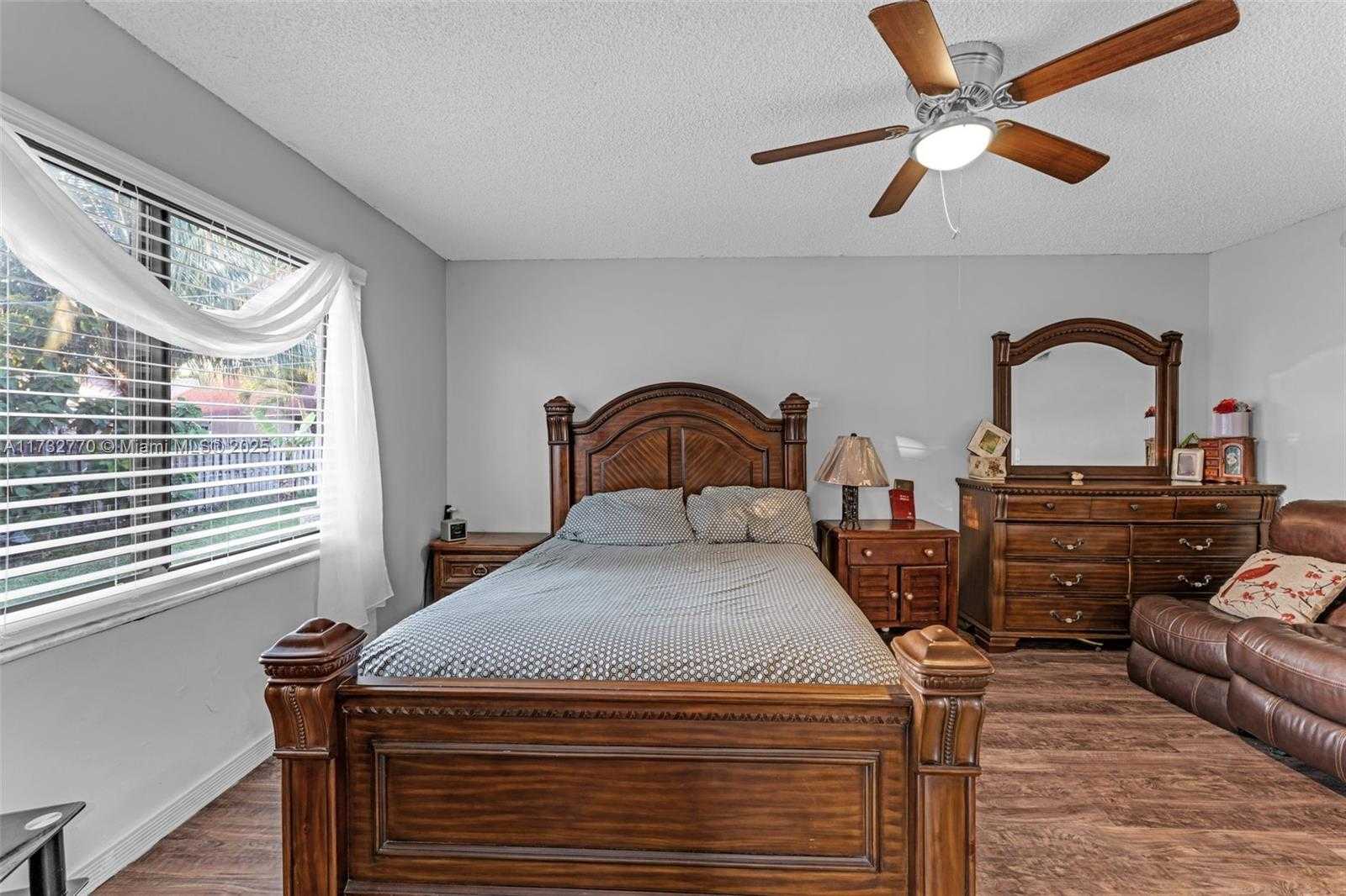 Small Image of 28268 SOUTH WEST 136TH AVE, Homestead Number 15