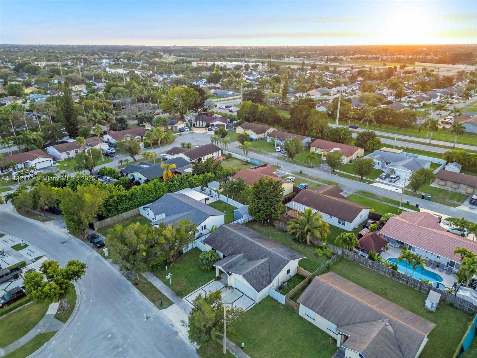 Small Image of 28268 SOUTH WEST 136TH AVE, Homestead Number 29