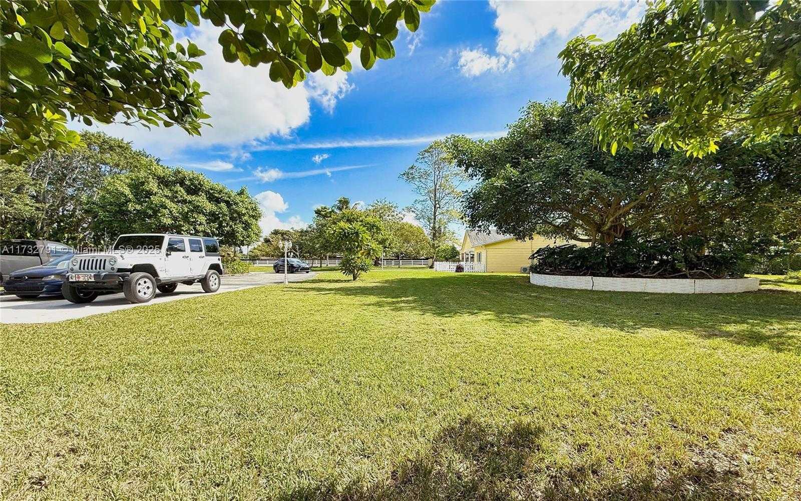Small Image of 19280 SOUTH WEST 304TH ST, Homestead Number 39
