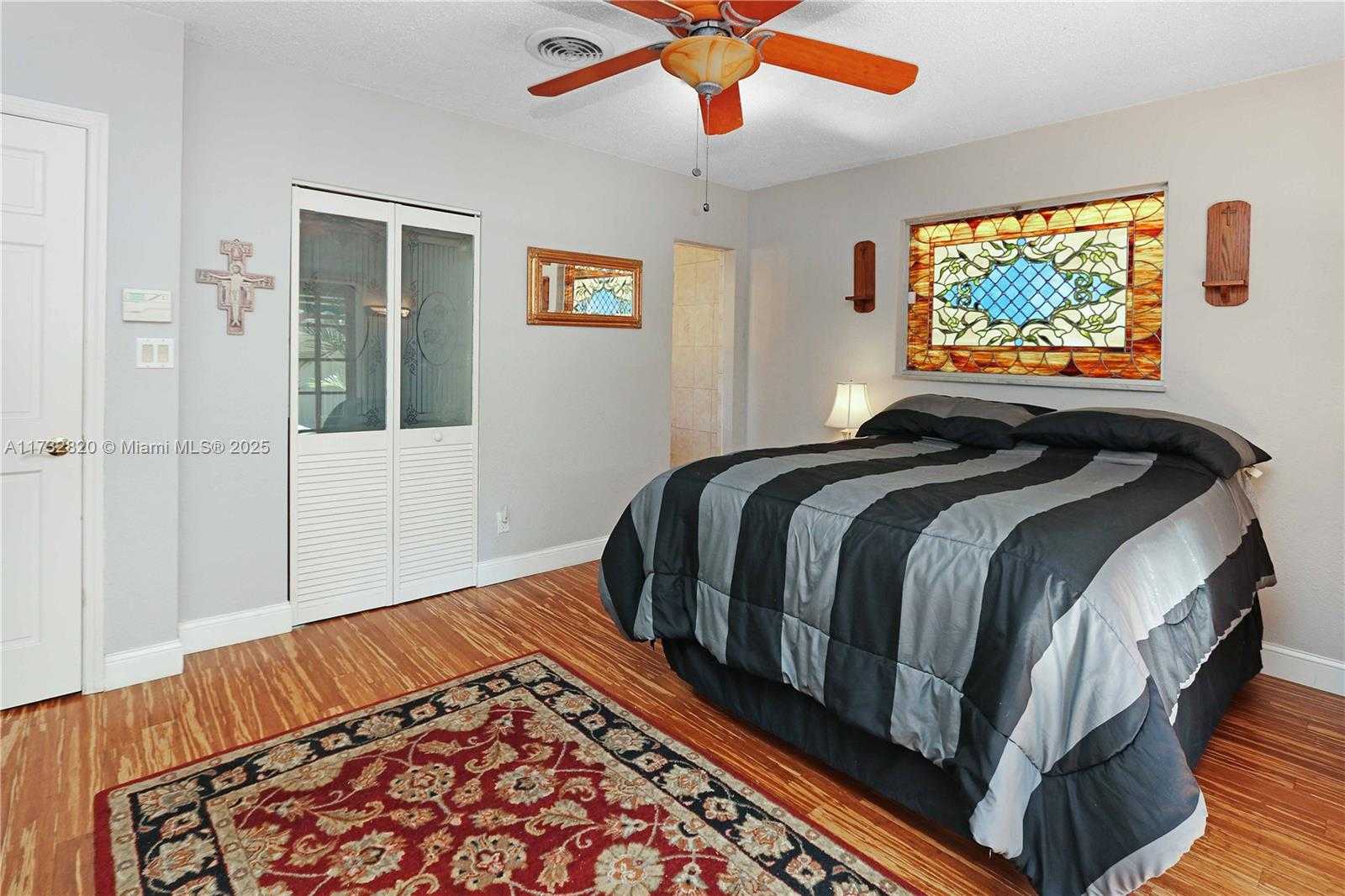 Small Image of 1412 HOLLYWOOD BLVD, Hollywood Number 21