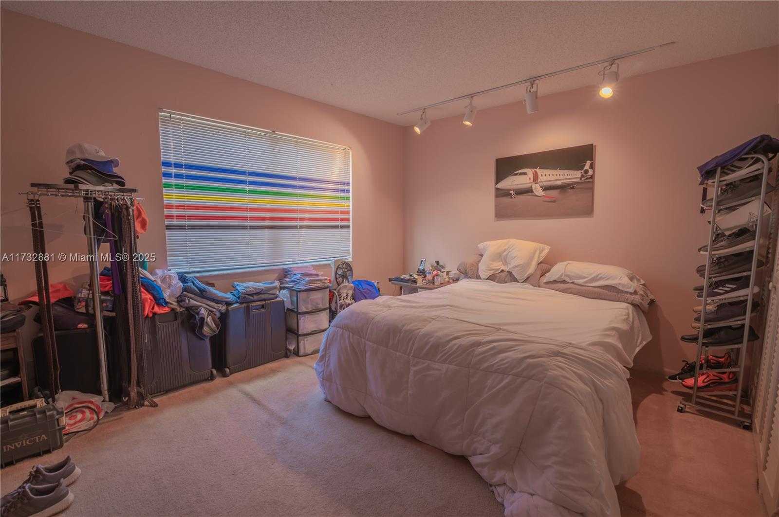 Small Image of 36 EASTMONT RD, Hollywood Number 25