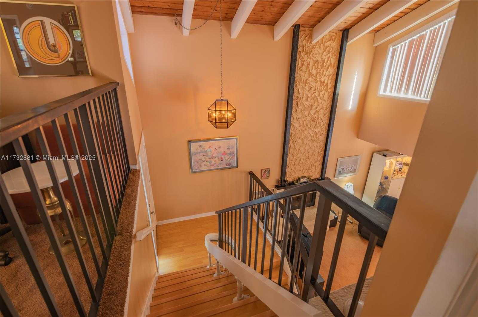 Small Image of 36 EASTMONT RD, Hollywood Number 9