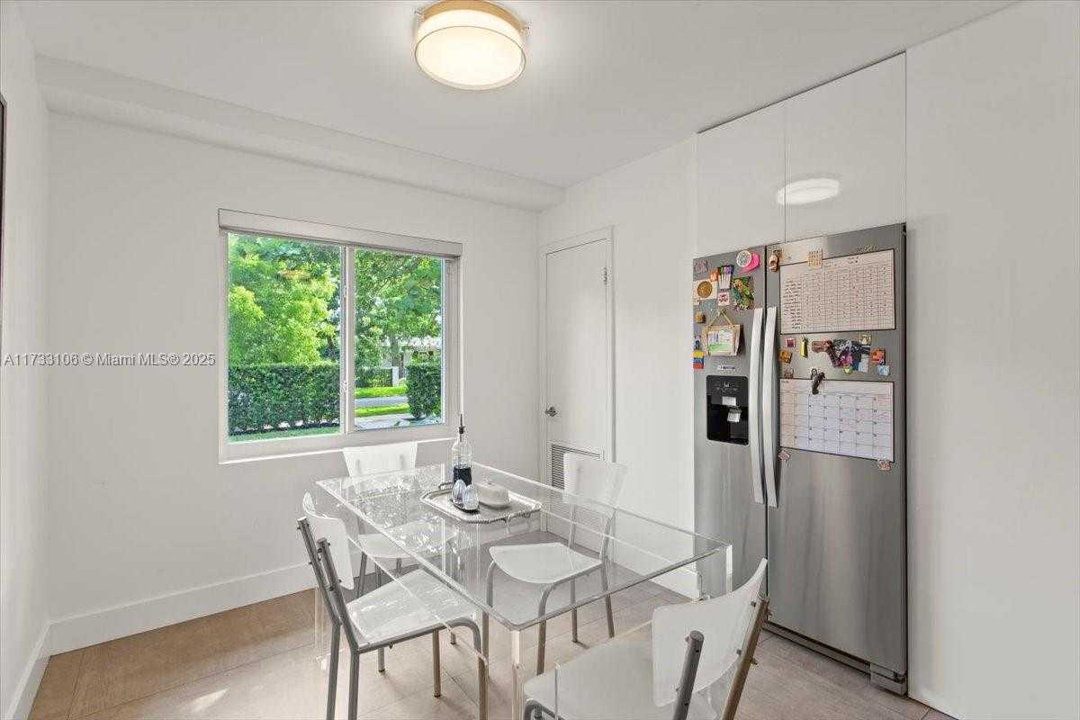 Small Image of 6610 SANTONA ST, Coral Gables Number 14