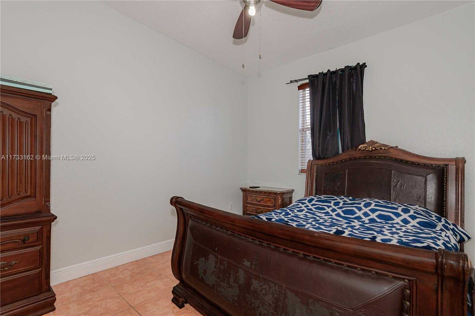 Small Image of 8767 NORTH WEST 139TH TER, Miami Lakes Number 22