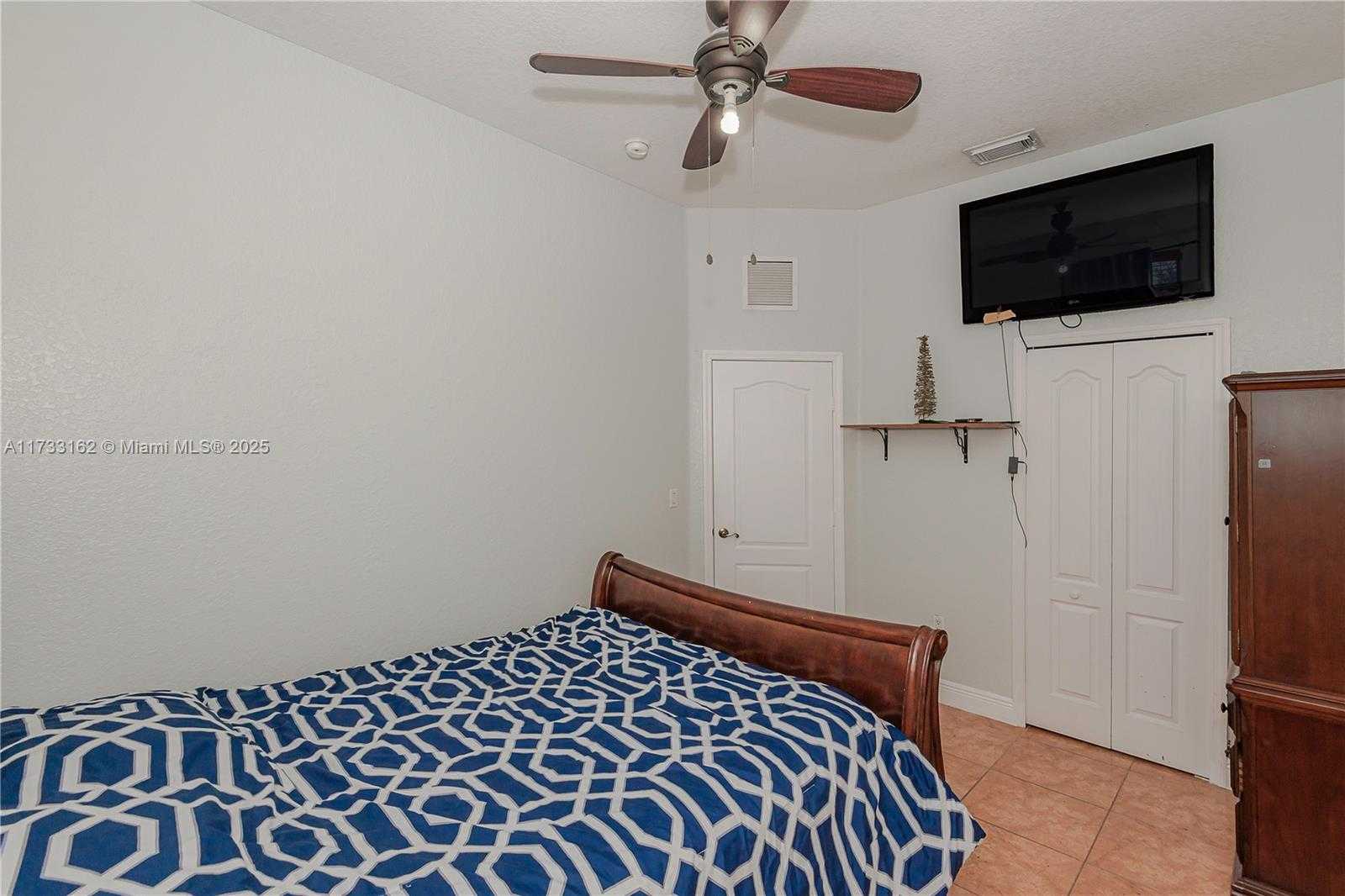 Small Image of 8767 NORTH WEST 139TH TER, Miami Lakes Number 23