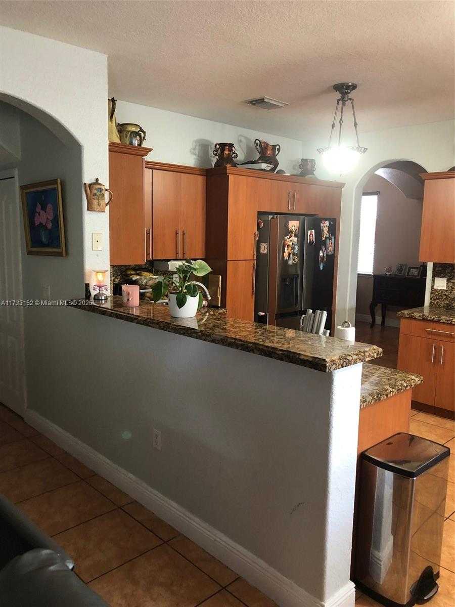 Small Image of 8767 NORTH WEST 139TH TER, Miami Lakes Number 8