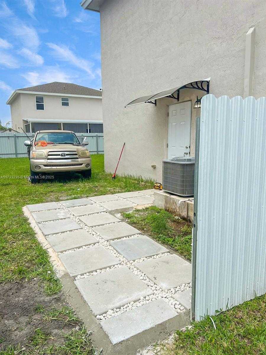 Small Image of 13251 SOUTH WEST 274TH TER, Homestead Number 36