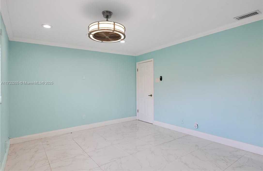 Small Image of 9106 NORTH WEST 72ND CT, Tamarac Number 19