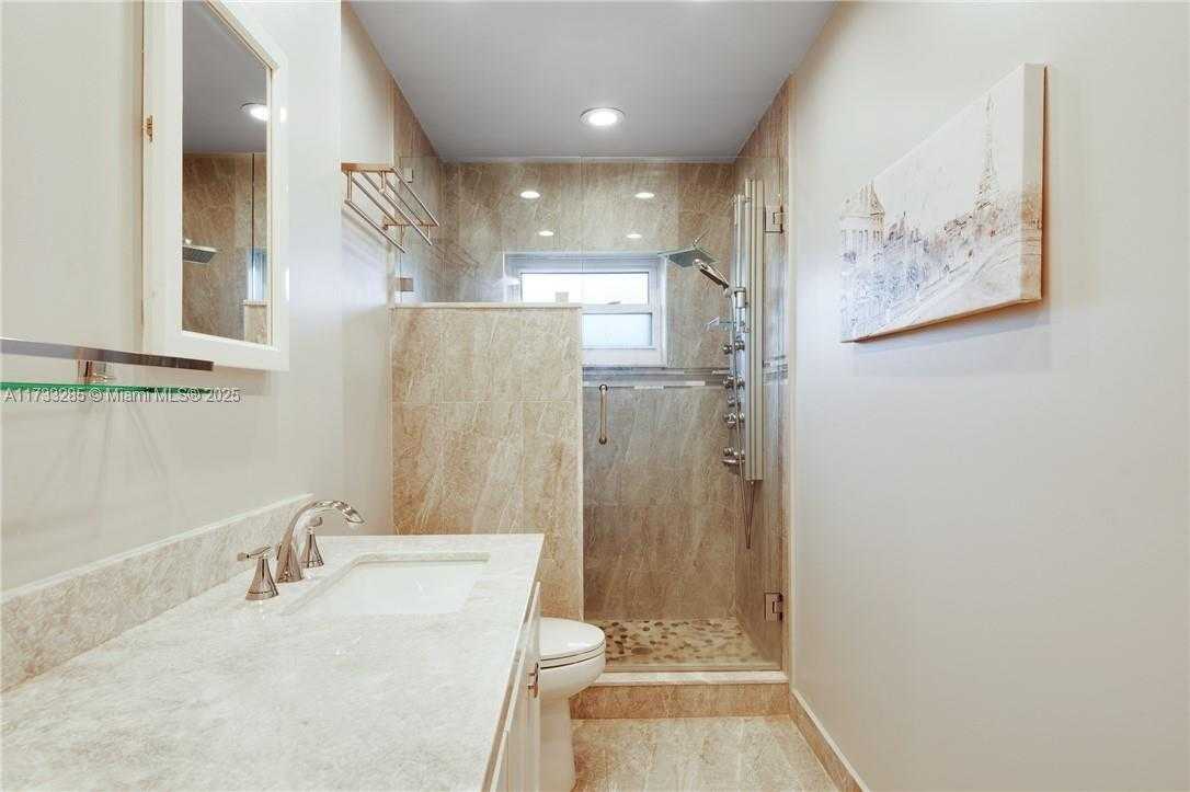 Small Image of 9106 NORTH WEST 72ND CT, Tamarac Number 21