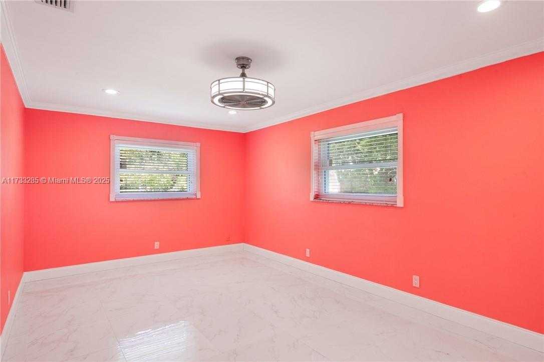 Small Image of 9106 NORTH WEST 72ND CT, Tamarac Number 23