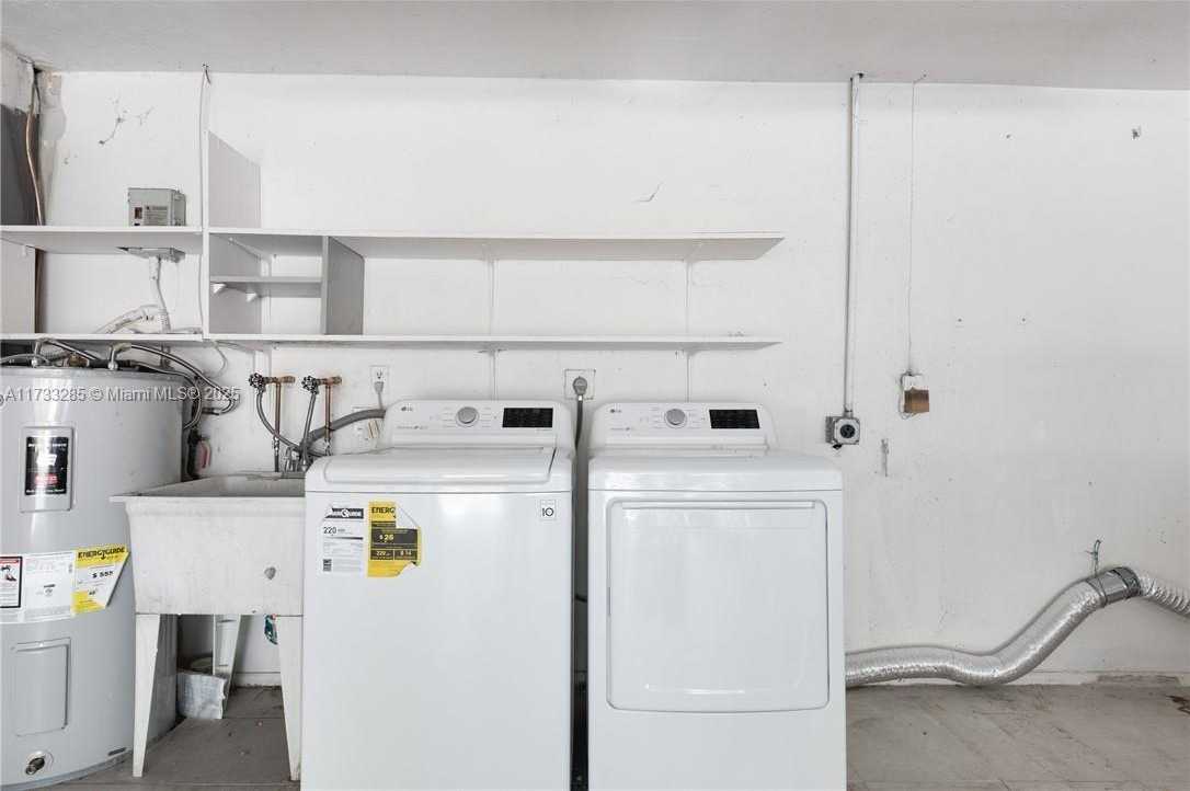 Small Image of 9106 NORTH WEST 72ND CT, Tamarac Number 28
