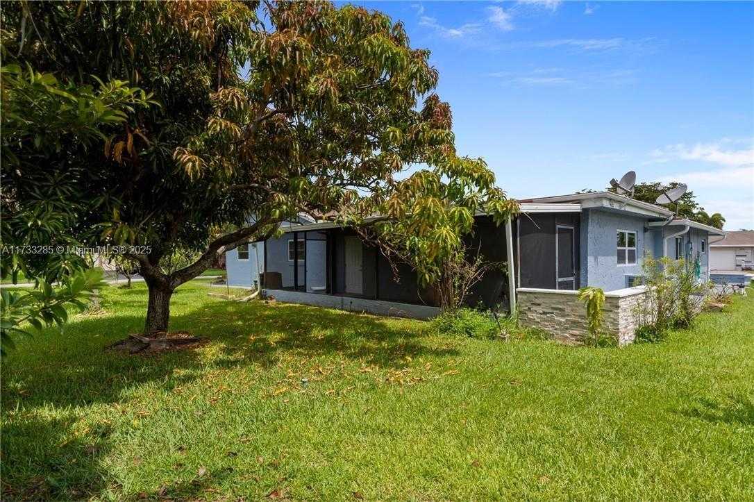 Small Image of 9106 NORTH WEST 72ND CT, Tamarac Number 32