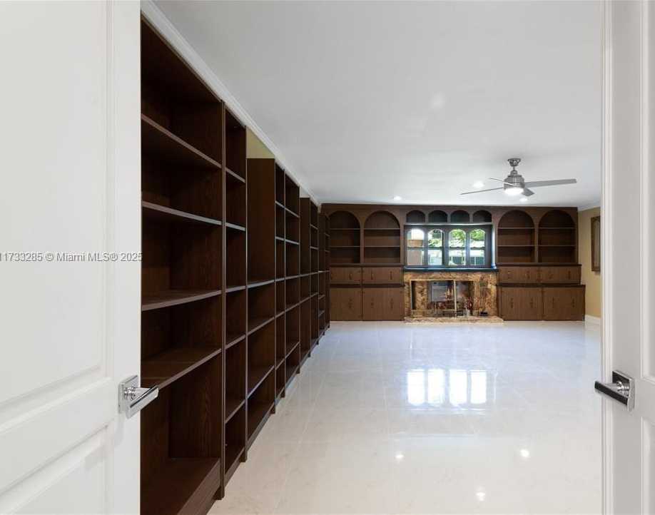 Small Image of 9106 NORTH WEST 72ND CT, Tamarac Number 4