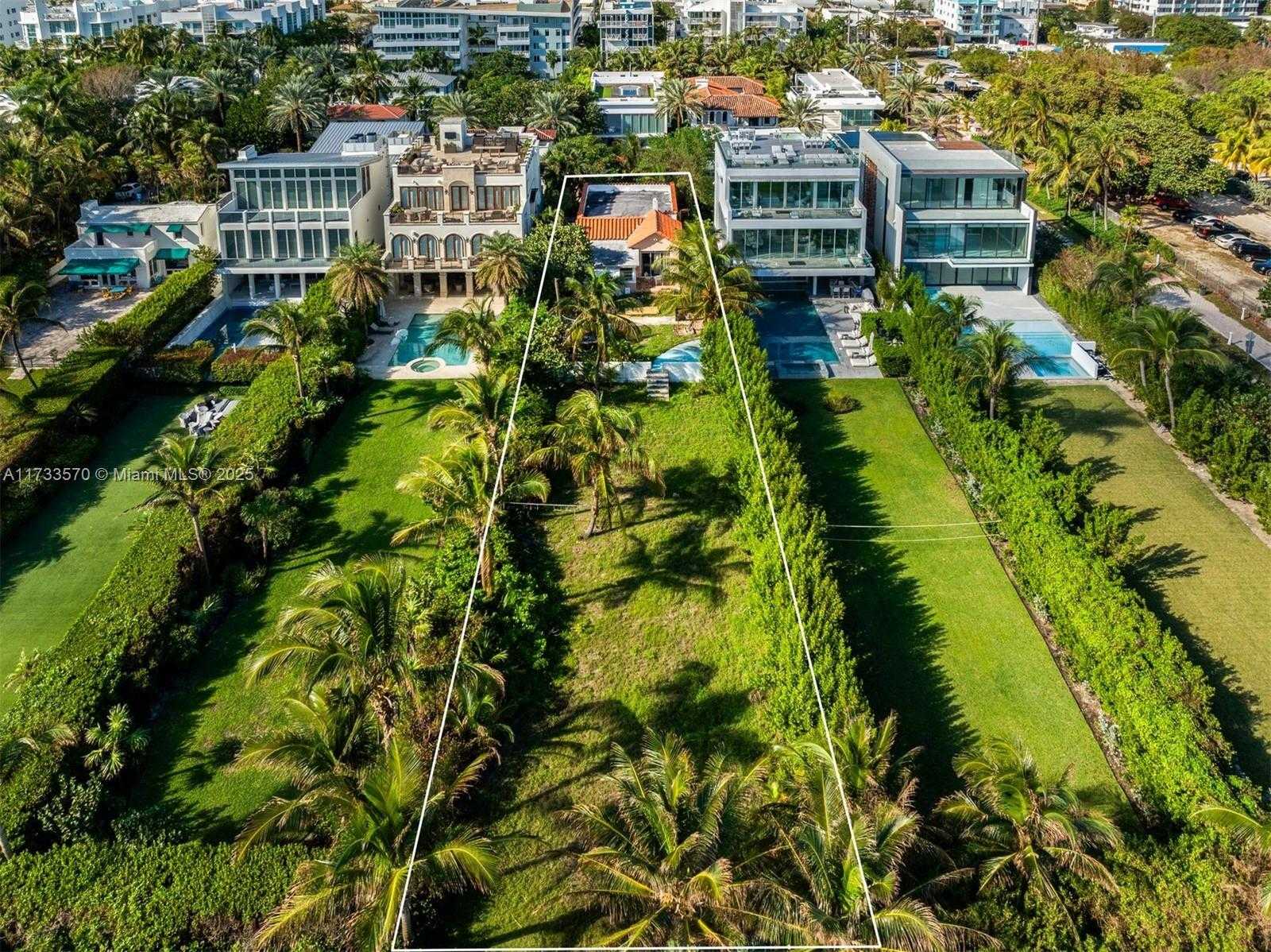 Small Image of 7837 ATLANTIC WAY, Miami Beach Number 4