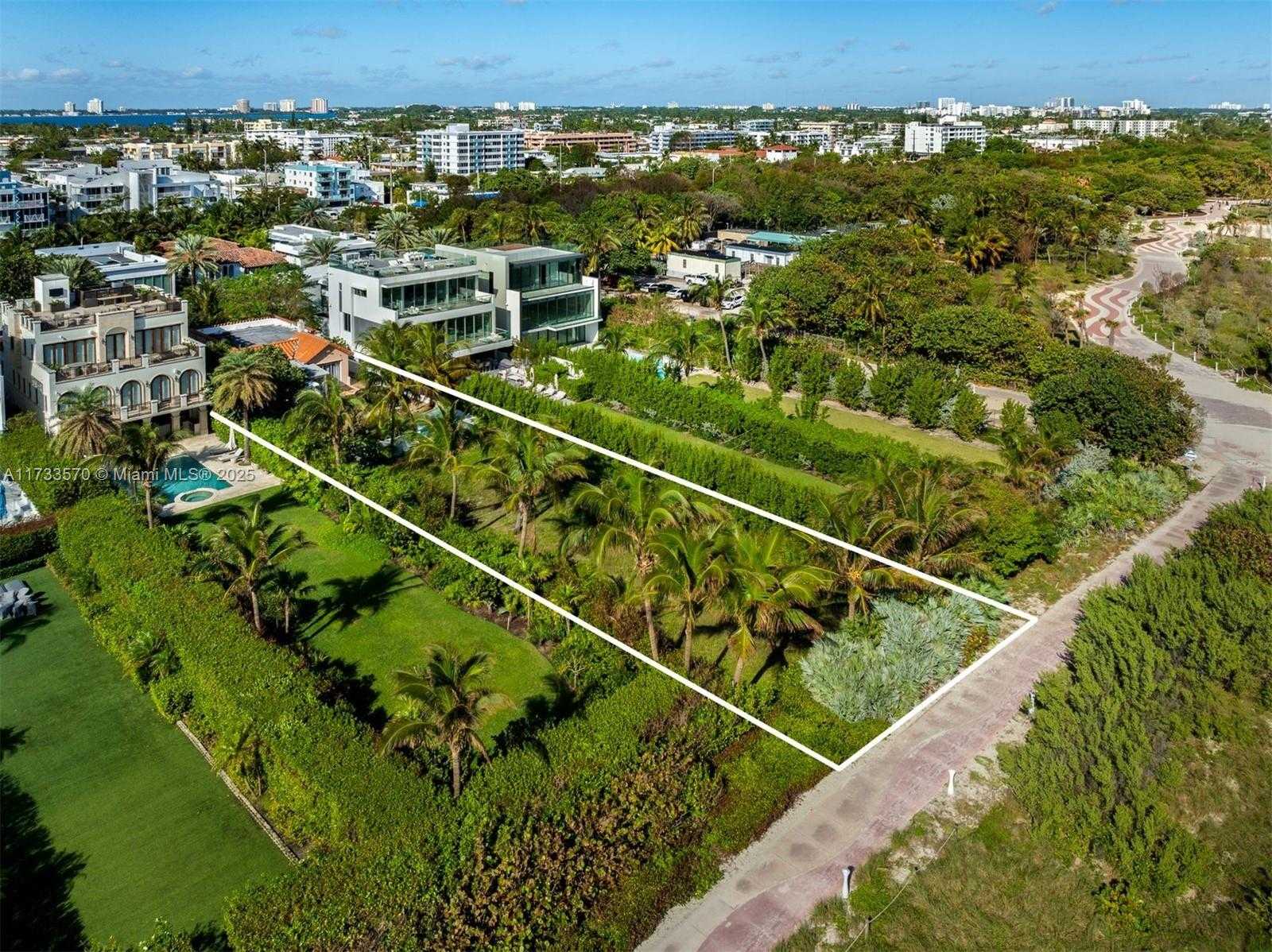 Small Image of 7837 ATLANTIC WAY, Miami Beach Number 5
