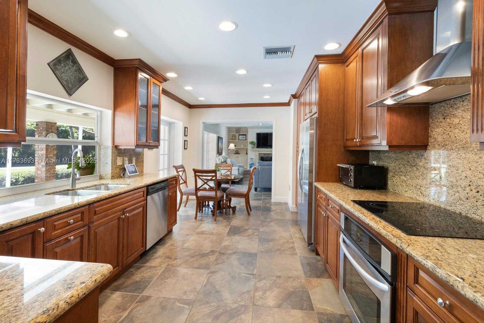 Small Image of 7420 SOUTH WEST 145TH TER, Palmetto Bay Number 17