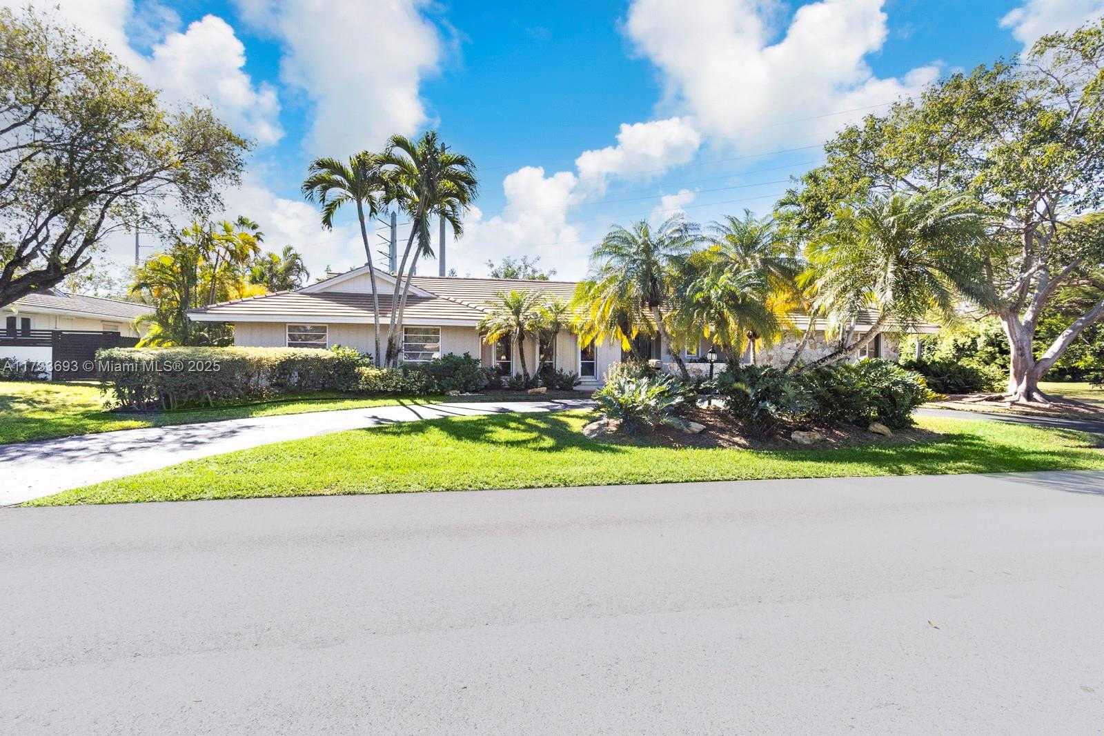 Small Image of 7420 SOUTH WEST 145TH TER, Palmetto Bay Number 4