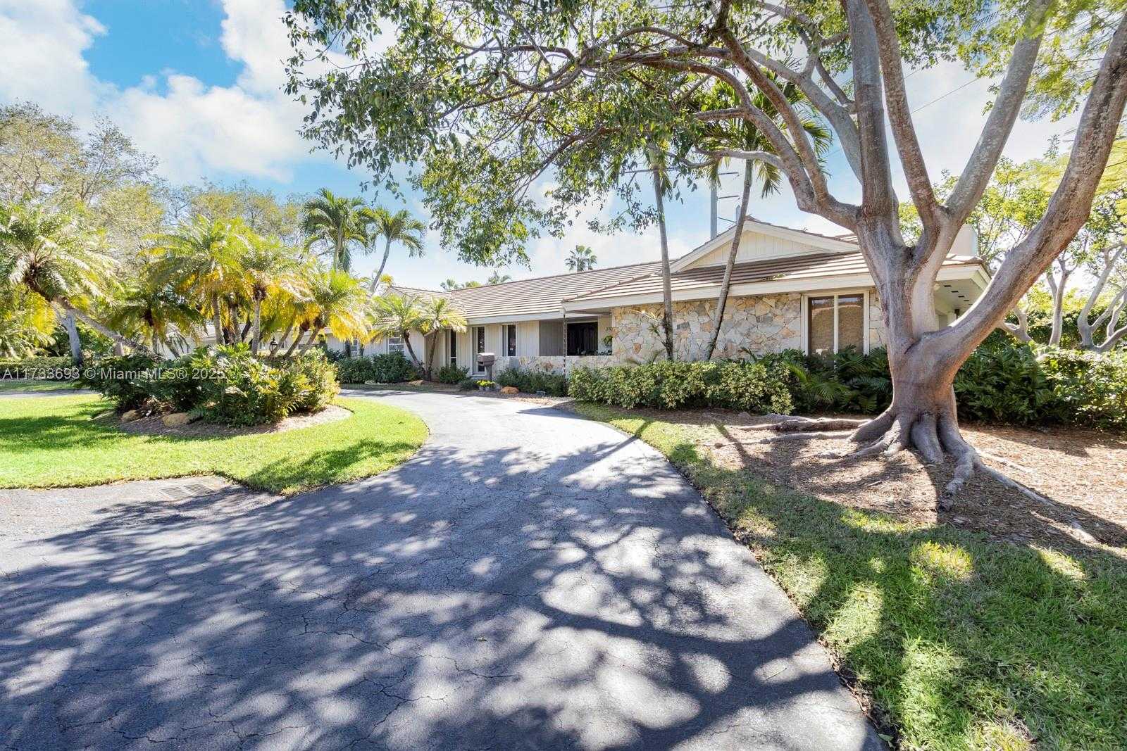 Small Image of 7420 SOUTH WEST 145TH TER, Palmetto Bay Number 5
