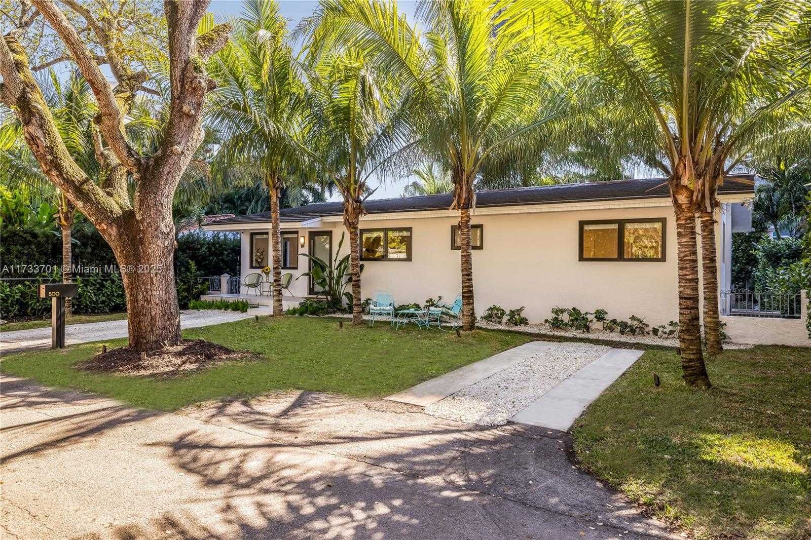 Small Image of 800 NORTH EAST 70TH ST, Miami Number 19