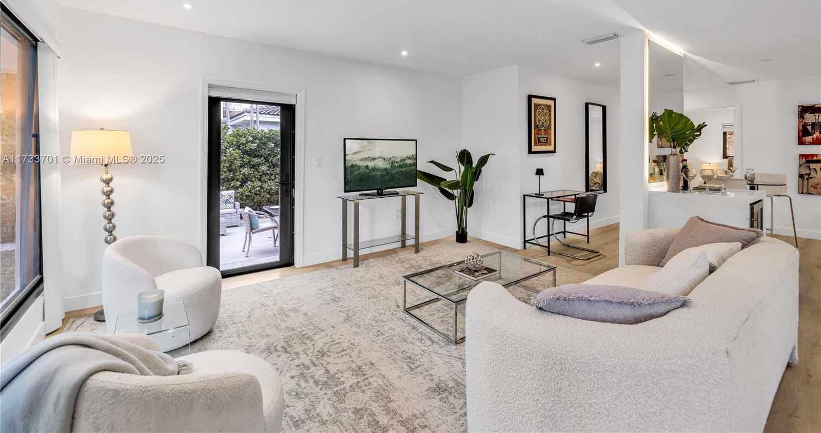 Small Image of 800 NORTH EAST 70TH ST, Miami Number 22