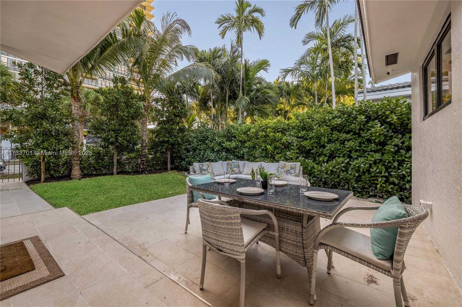 Small Image of 800 NORTH EAST 70TH ST, Miami Number 37