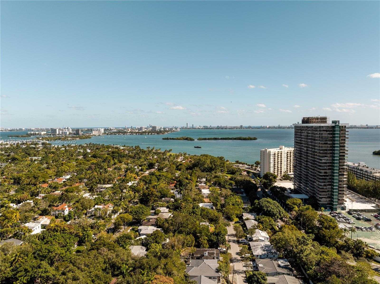 Small Image of 800 NORTH EAST 70TH ST, Miami Number 47