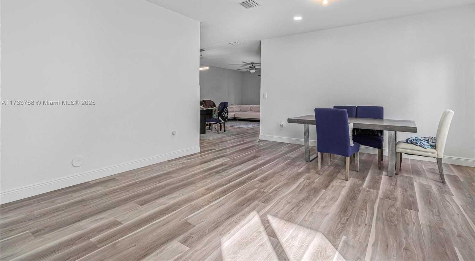 Small Image of 9121 SOUTH WEST 227TH LN, Cutler Bay Number 4