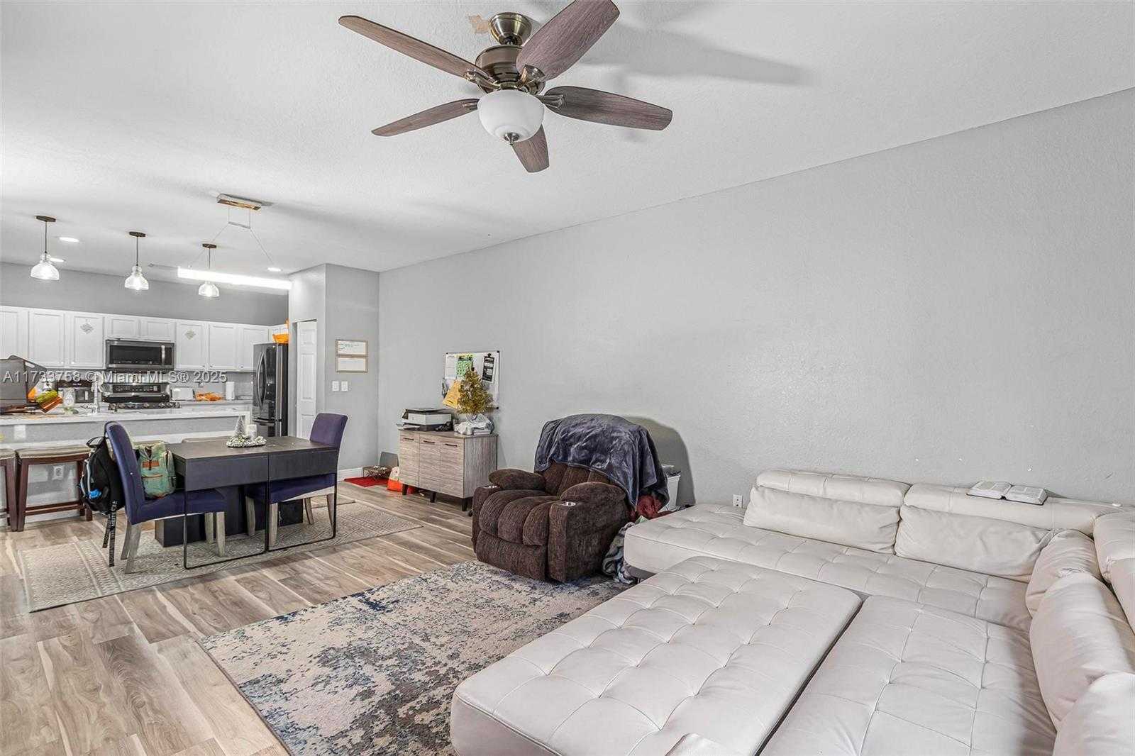 Small Image of 9121 SOUTH WEST 227TH LN, Cutler Bay Number 5