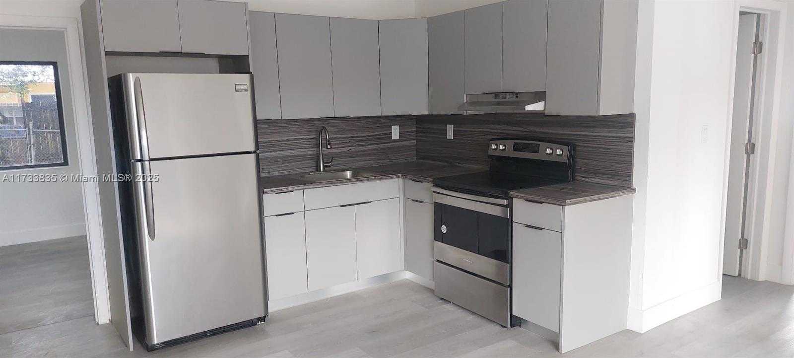 Small Image of 20600 NORTH WEST 34TH AVE, Miami Gardens Number 2