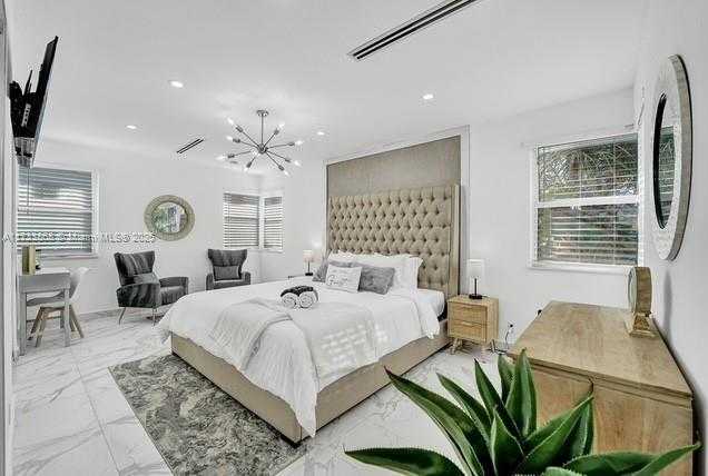 Small Image of 320 MISSOURI ST, Hollywood Number 20