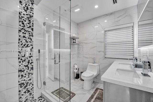 Small Image of 320 MISSOURI ST, Hollywood Number 27