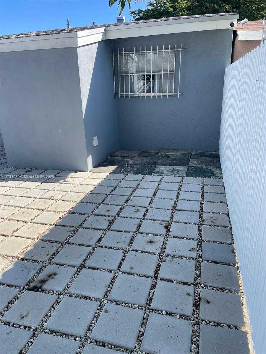 Small Image of 1187 NORTH WEST 29TH TER, Fort Lauderdale Number 16