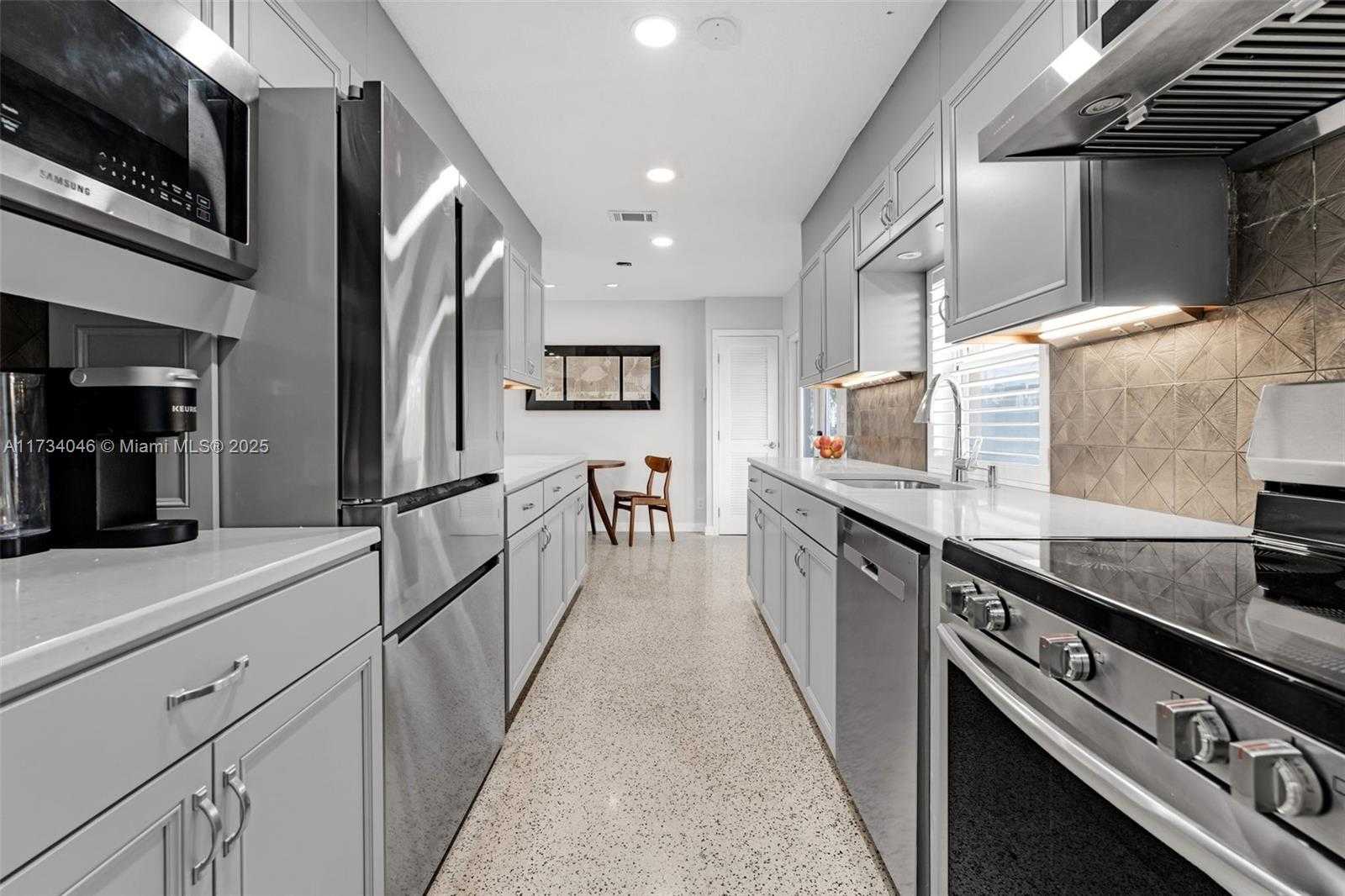 Small Image of 5750 SOUTH WEST 55TH ST, Davie Number 10