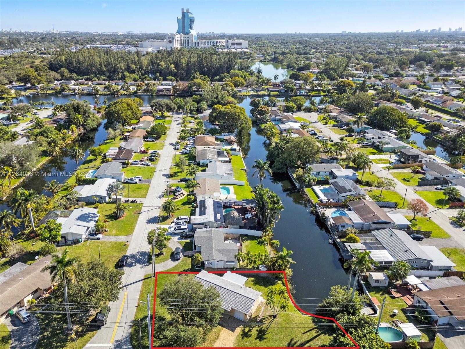 Small Image of 5750 SOUTH WEST 55TH ST, Davie Number 26