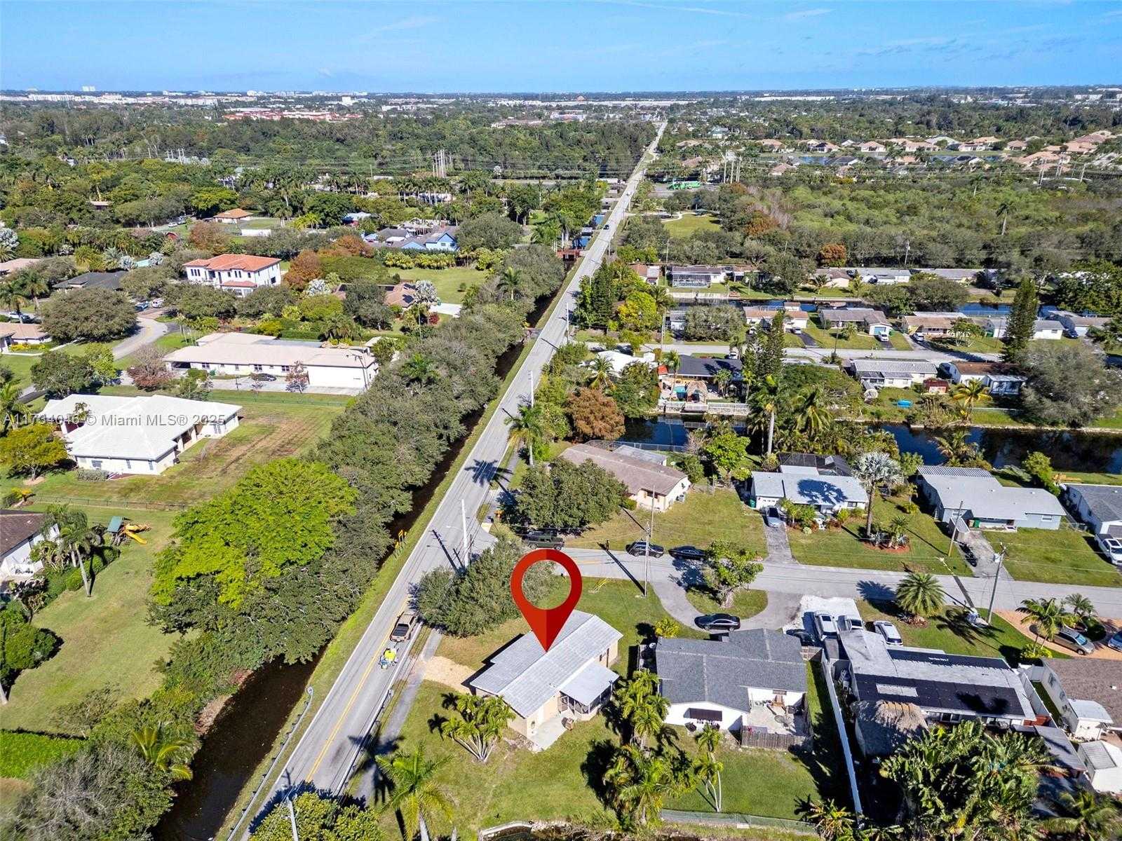 Small Image of 5750 SOUTH WEST 55TH ST, Davie Number 30