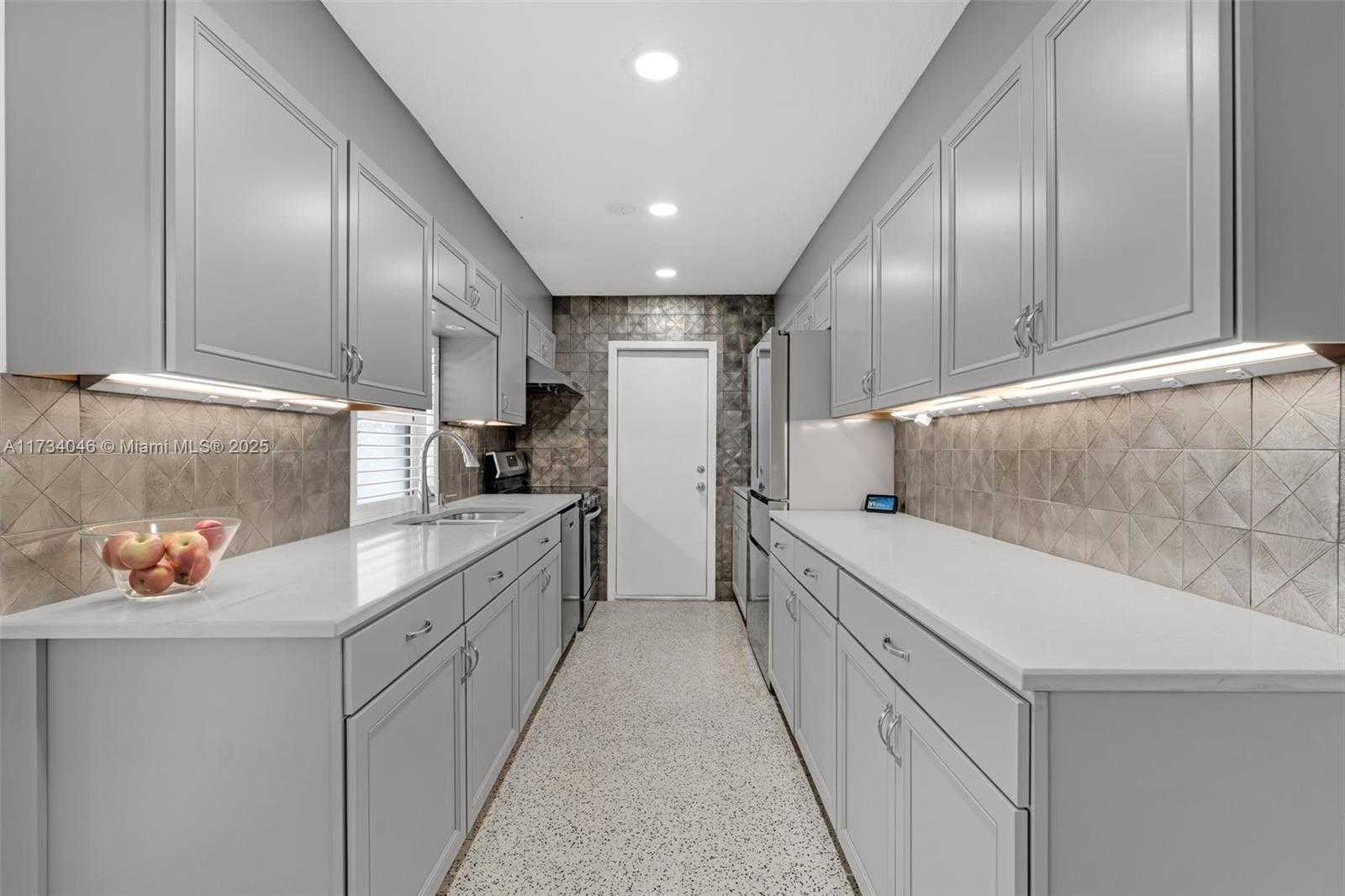 Small Image of 5750 SOUTH WEST 55TH ST, Davie Number 9