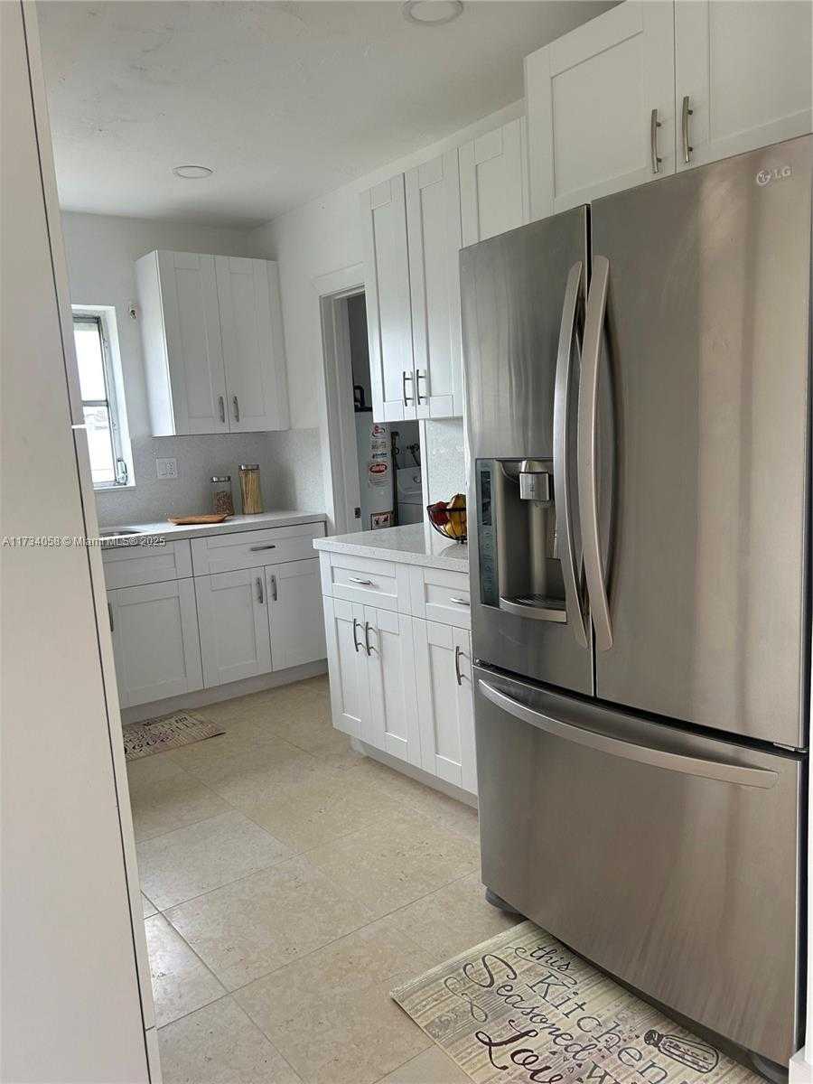 Small Image of 3270 NORTH WEST 196TH LN, Miami Gardens Number 12